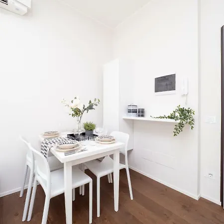 The Rent - Cozy One Bedroom In * 米兰