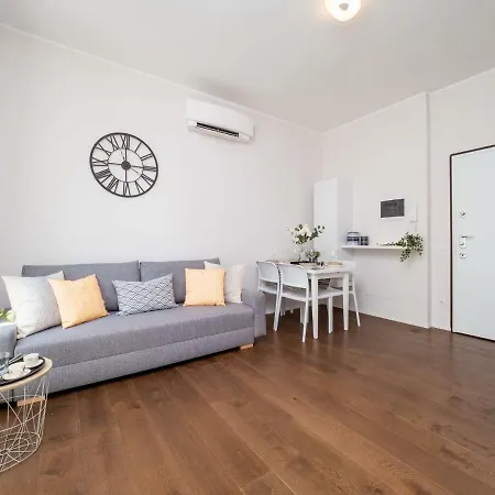 The Rent - Cozy One Bedroom In 公寓 *